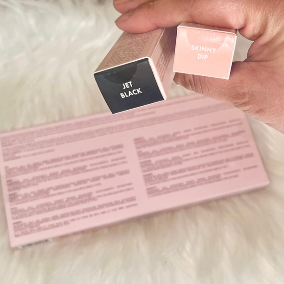 Wander Trio Bundle- Trailblazer eyeshadow palette-Lip ReTreat- Upgraded Lashes - Picture 9 of 11